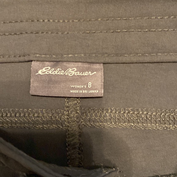 Eddie Bauer gray cropped hiking nylon pants womens size 8. Like new condition - Picture 5 of 9